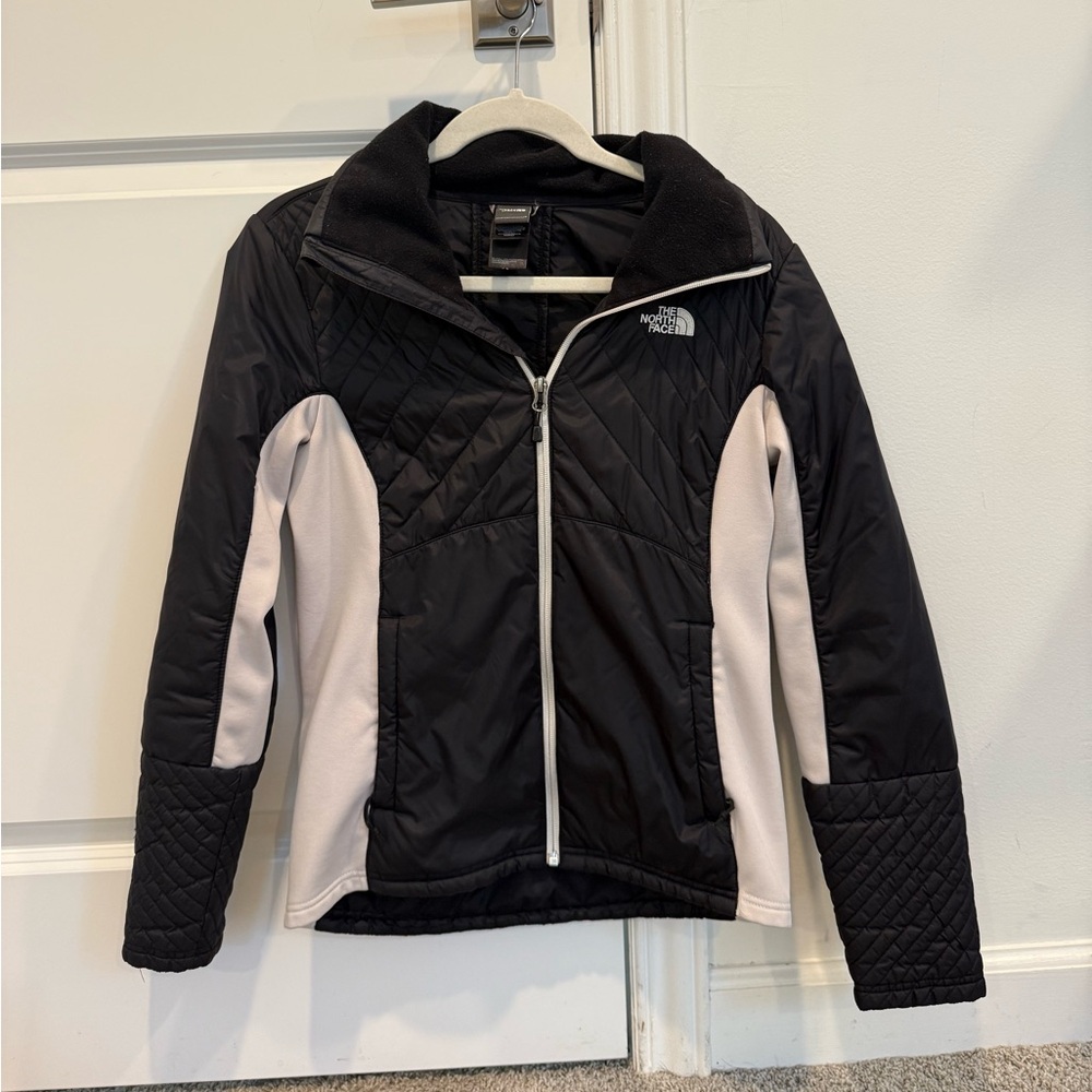 The North Face Women’s Classic Black Jacket